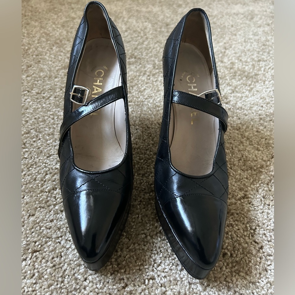 Lovely Chanel shoes, made in France
